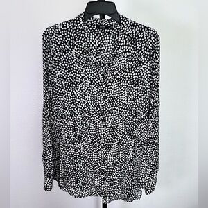 Brand new, no tags Apt. 9 Essentials Monochrome Patterned Blouse